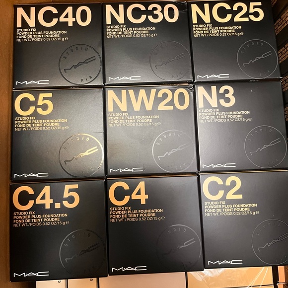 New original MAC Cosmetics Studio Fix Powder Plus Foundation - Picture 2 of 16